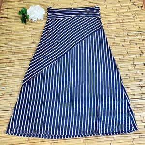 MIK maxi skirt Size XL